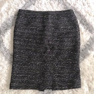 EUC Ann Taylor Tweed Pencil Skirt